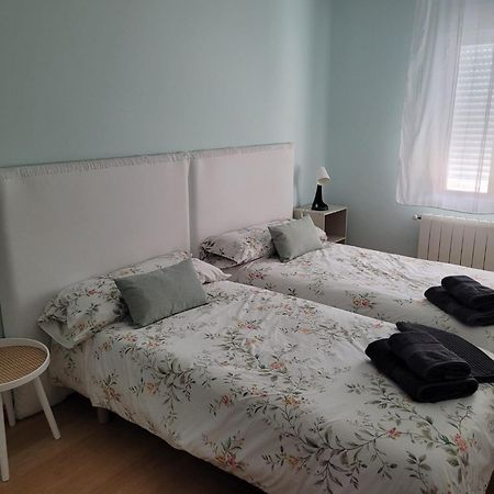 Vivienda Al Pie Del Castillo Burgo 外观 照片