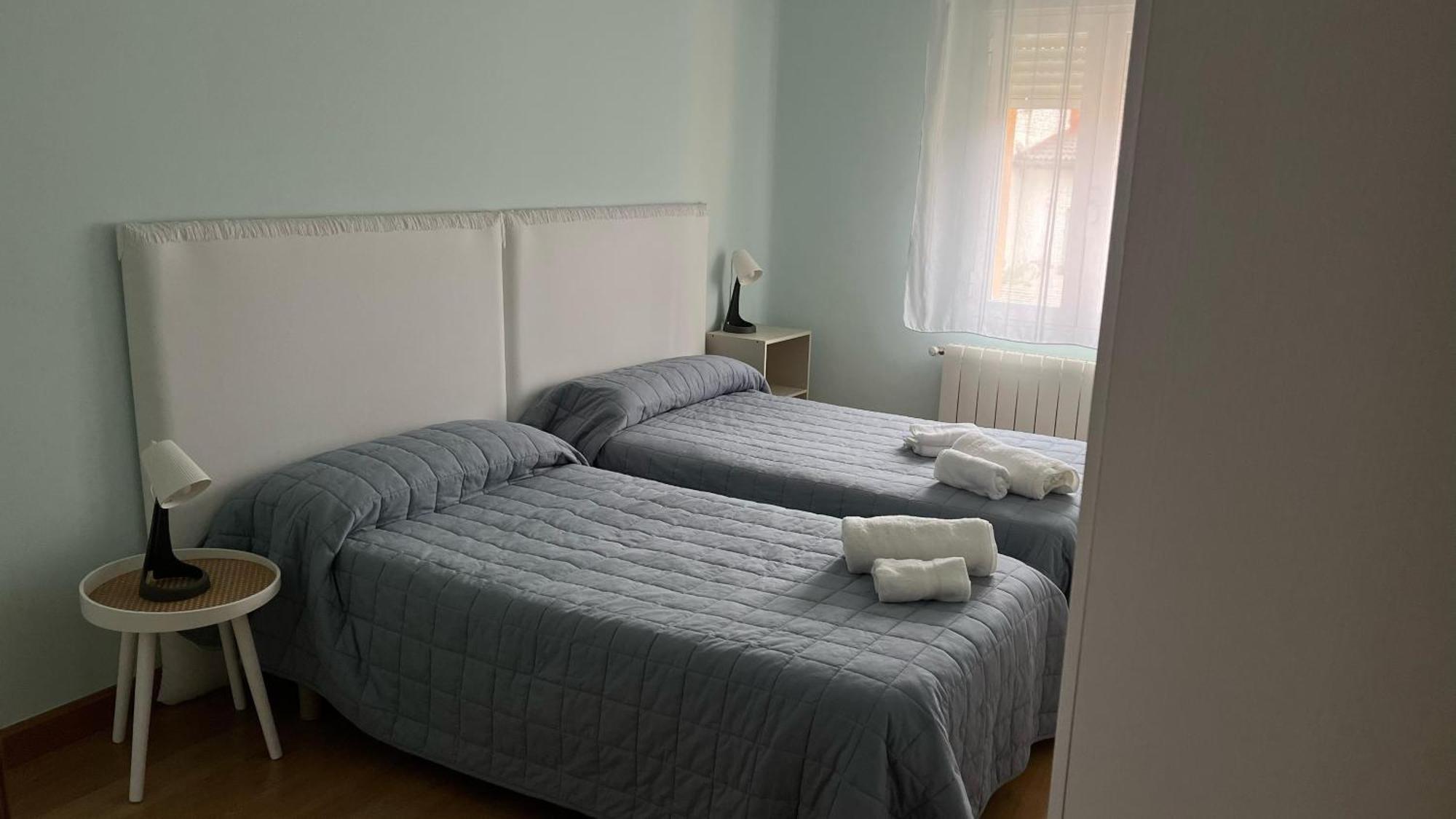 Vivienda Al Pie Del Castillo Burgo 外观 照片